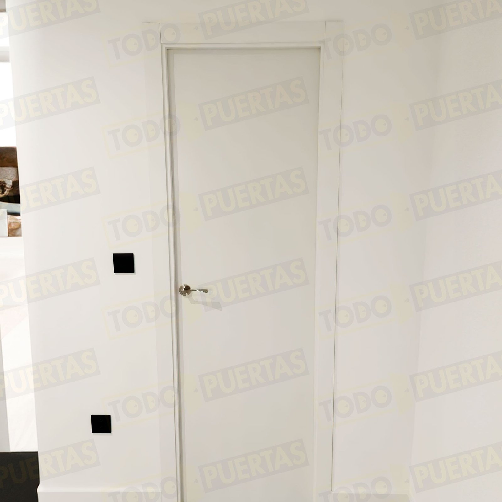 Foto Puertas grises cliente 8