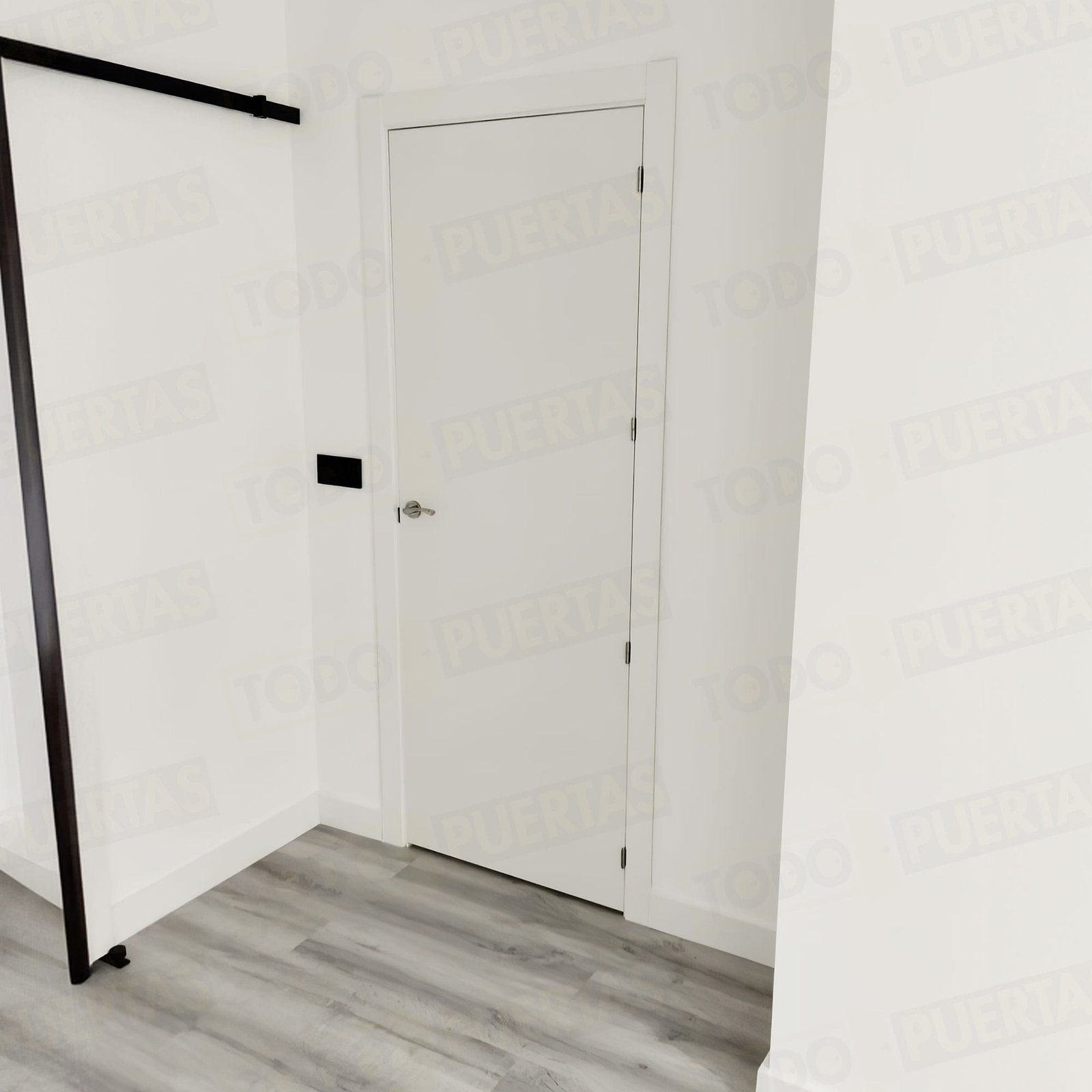 Foto Puertas Lacadas Blancas cliente 24