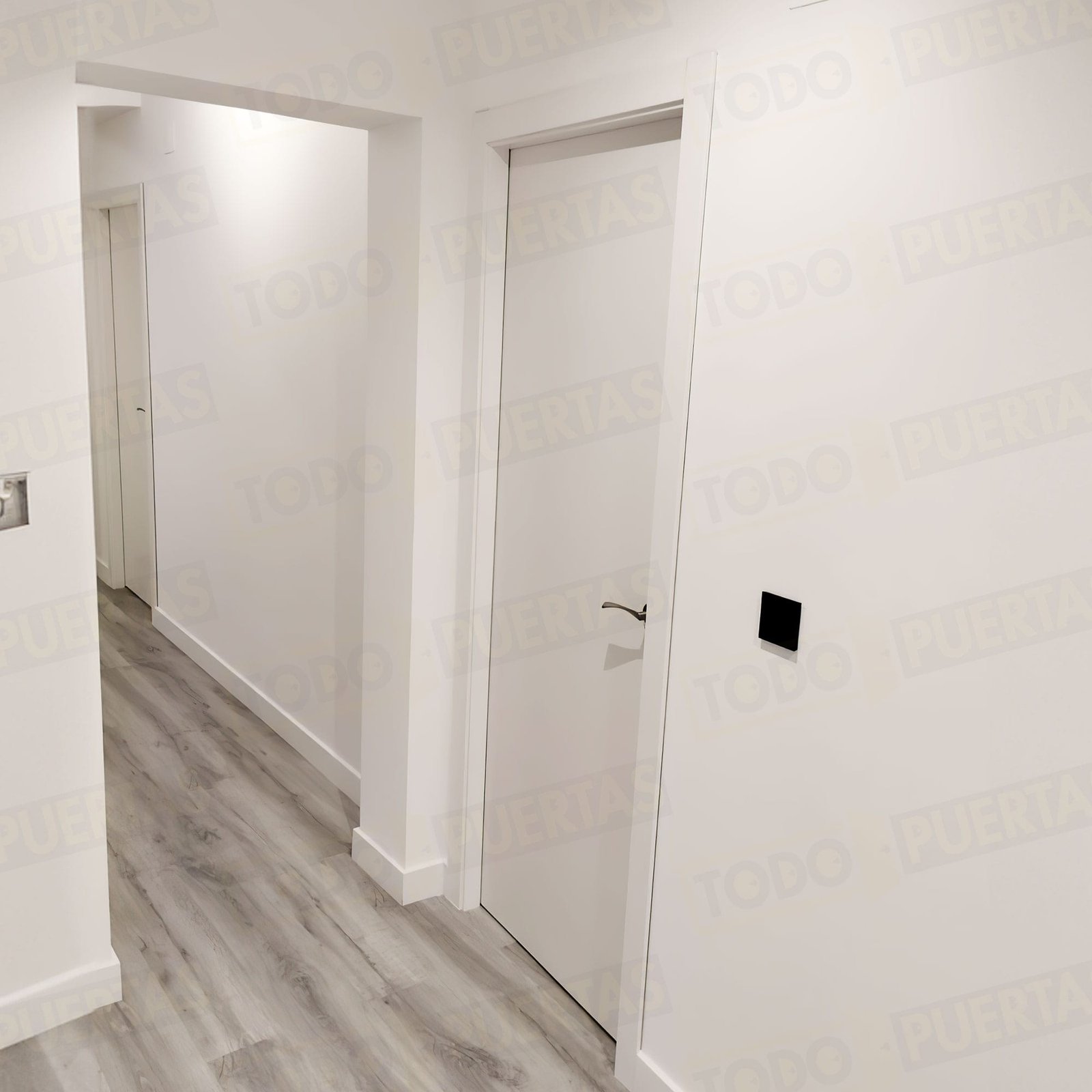 Foto Puertas Lacadas Blancas cliente 22