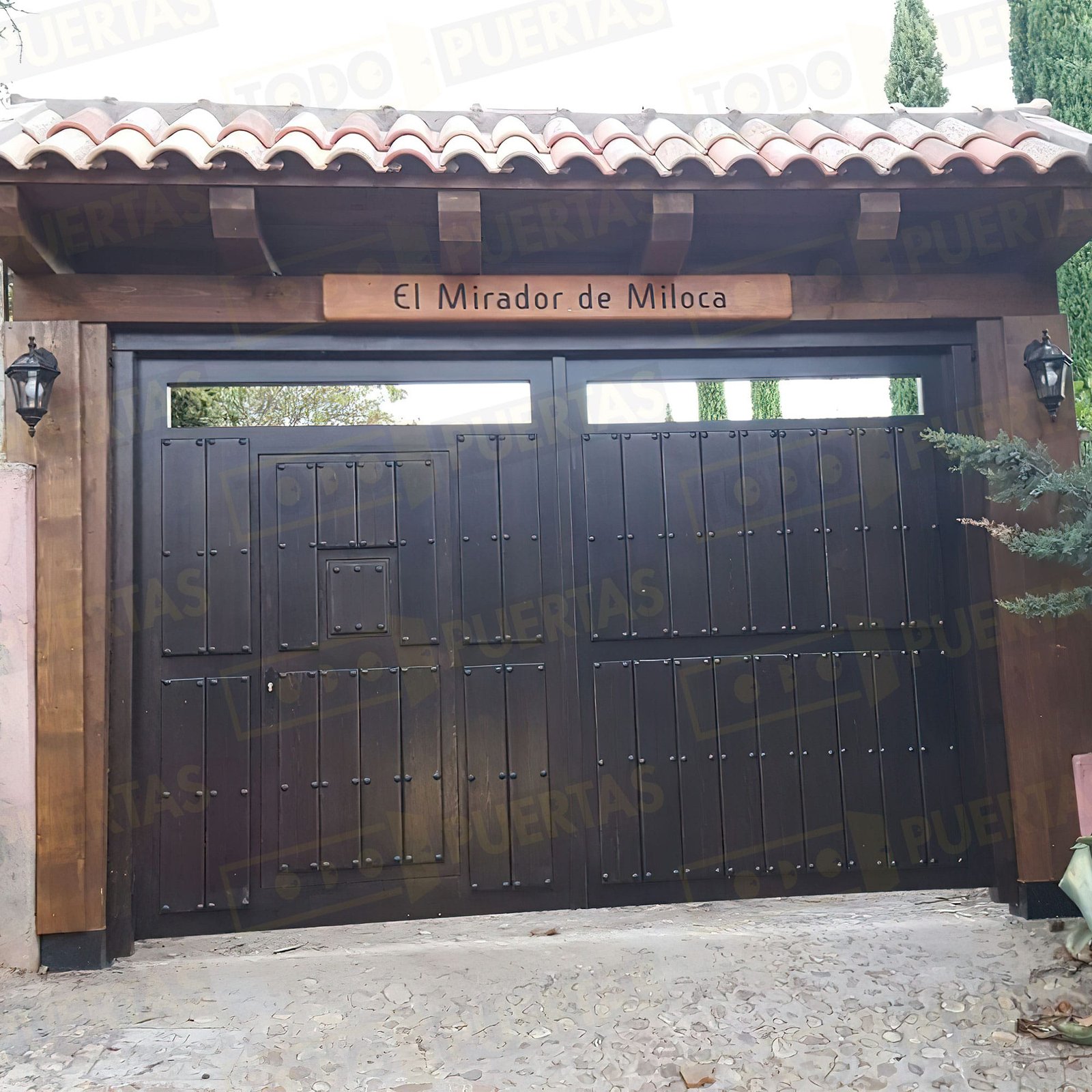 Foto Puertas de Entrada cliente 30